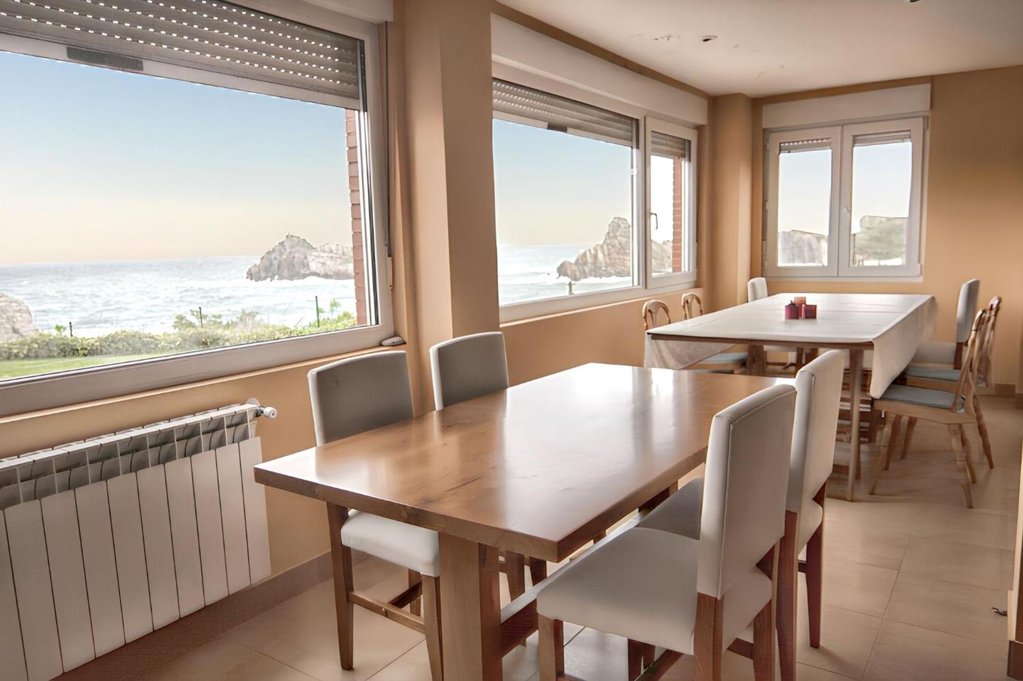 Spacious House With Sea View In Liencres + Jacuzzi Dış mekan fotoğraf