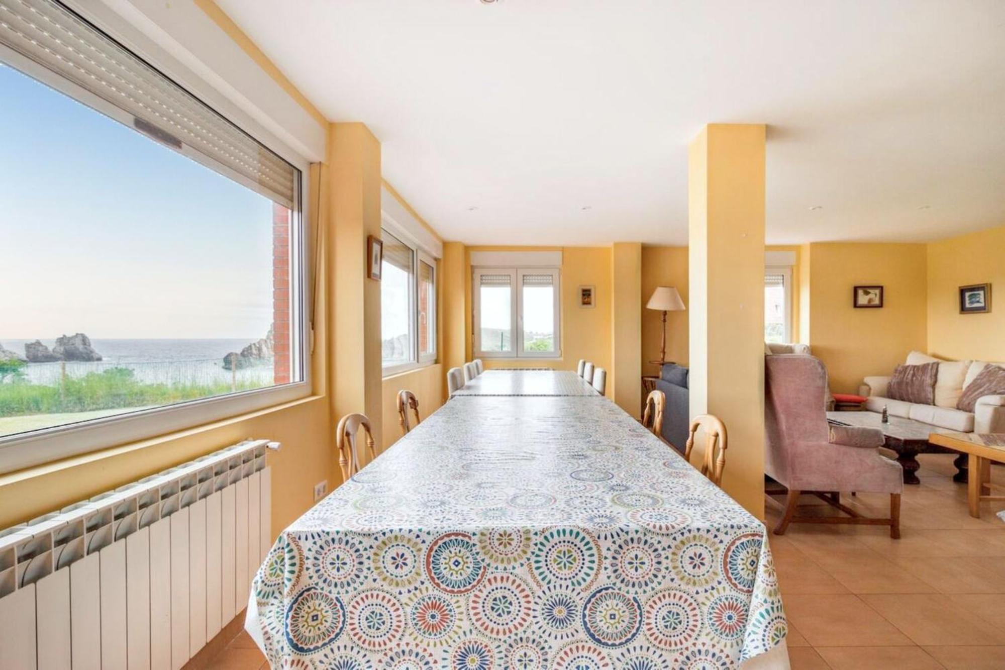 Spacious House With Sea View In Liencres + Jacuzzi Dış mekan fotoğraf